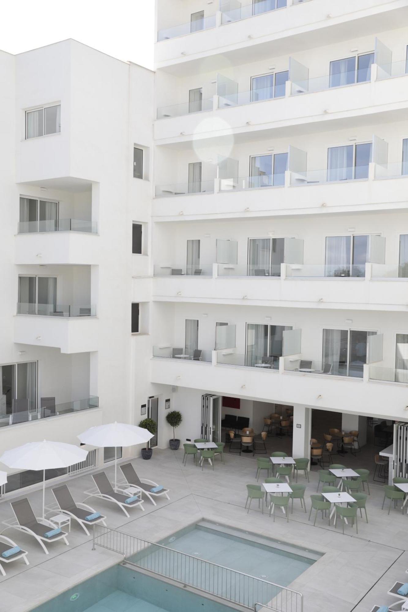 Aparthotel Marina Drach Порто Кристо Екстериор снимка